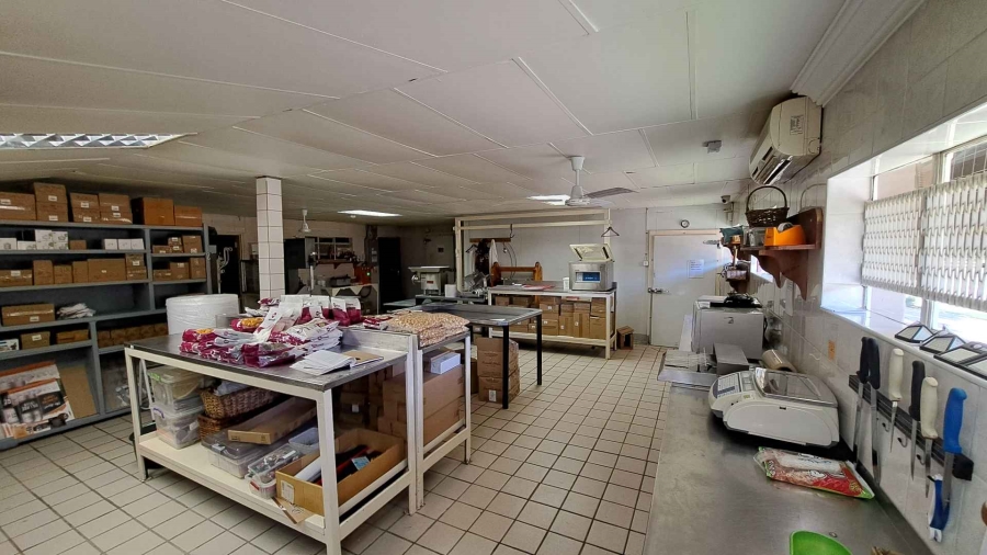 8 Bedroom Property for Sale in Clarens Free State